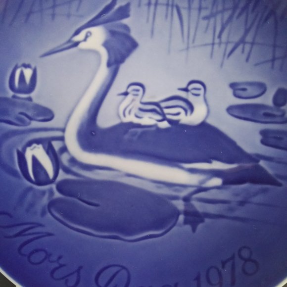 2 B & G Copenhagen Porcelain plates Mother's Day - Picture 3 of 6